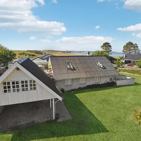 Holiday home Three-bedroom In *