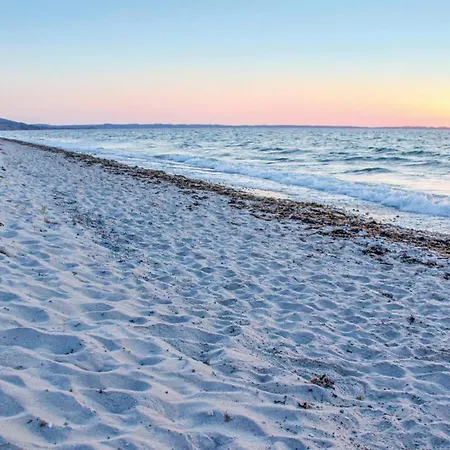 Holiday home Three-bedroom In Knebel