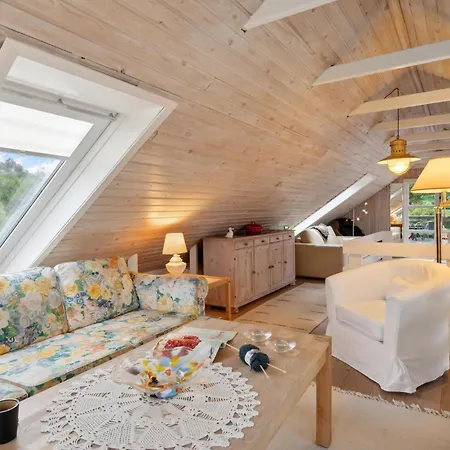 Three-bedroom In 펜션